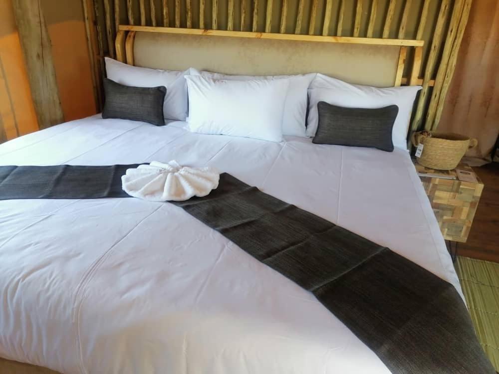 Xhabe Safari Lodge Chobe Muchenje Exterior foto